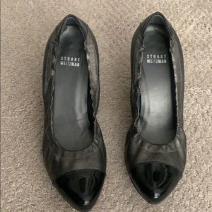 Stuart Weizmann two tone black and gray pump